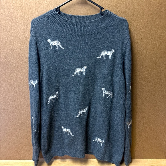 Chico’s Gray Sweater Leopard/Cheetah Print Intarsia Size L - Picture 1 of 4